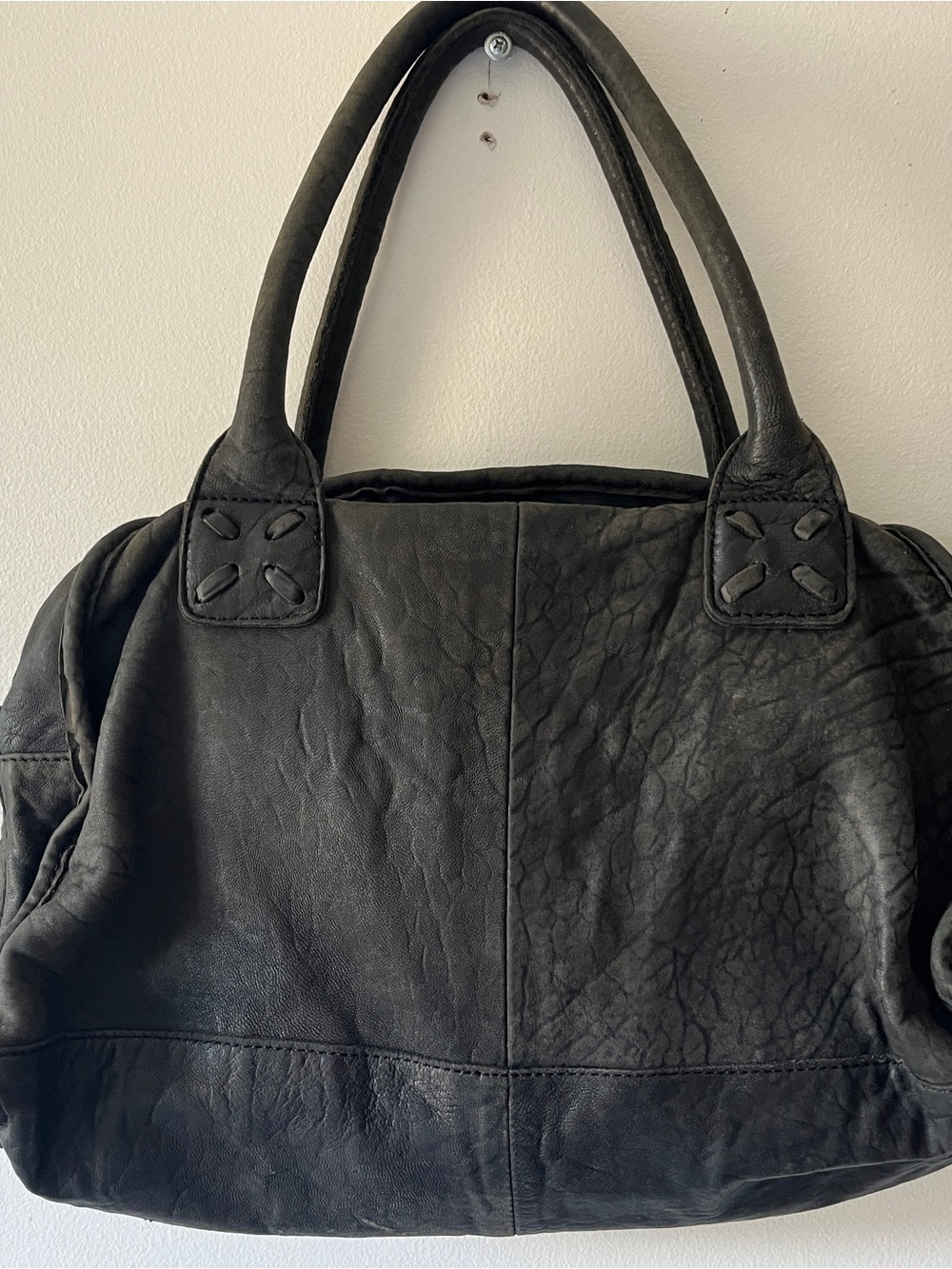 Liebeskind Berlin Black Leather Shoulder Bag - Picture 3 of 12